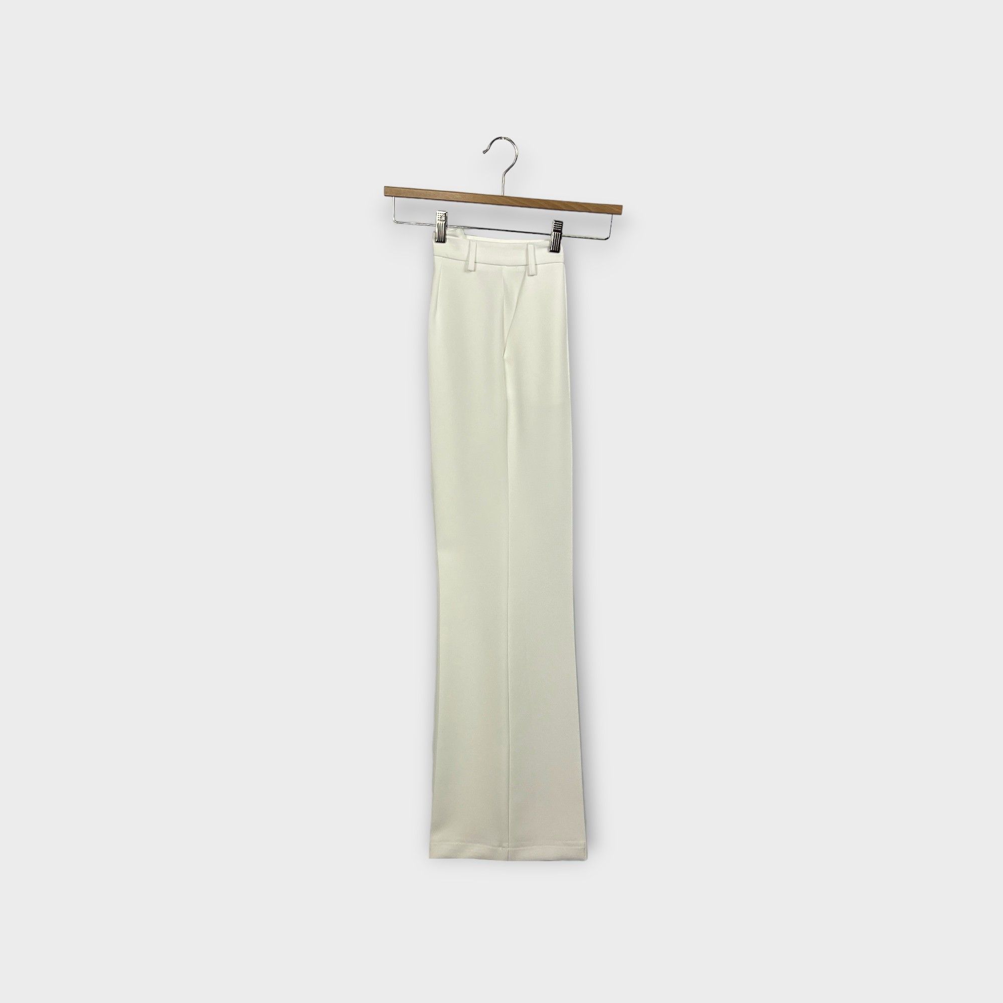 images/virtuemart/product/HELLEH Pantaloni donna modello palazzo leggermente scampanato al fondo in tessuto tecnico colore bianco 1.jpg