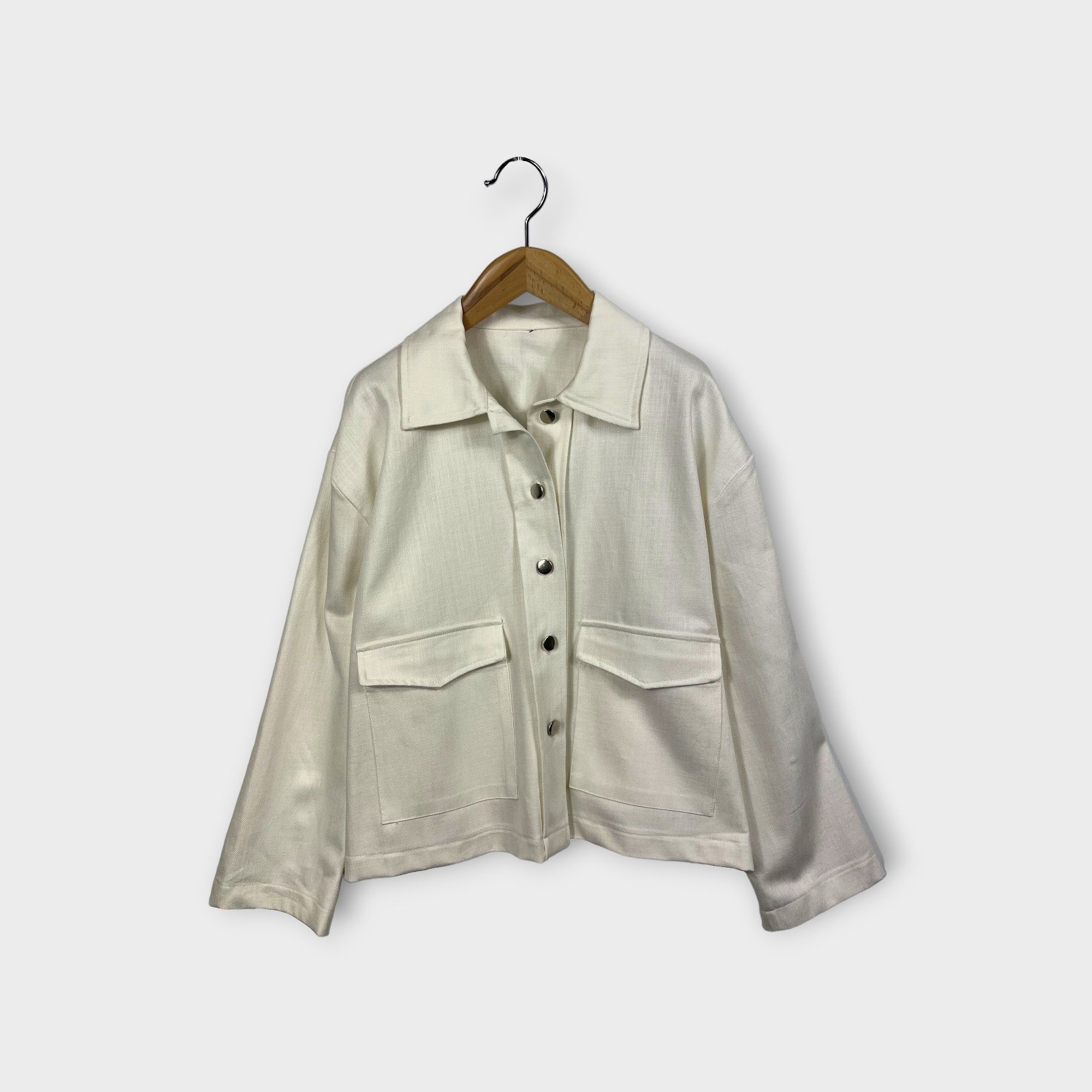 HELLEH - Overjacket in cotone con collo a camicia e bottoni in metallo